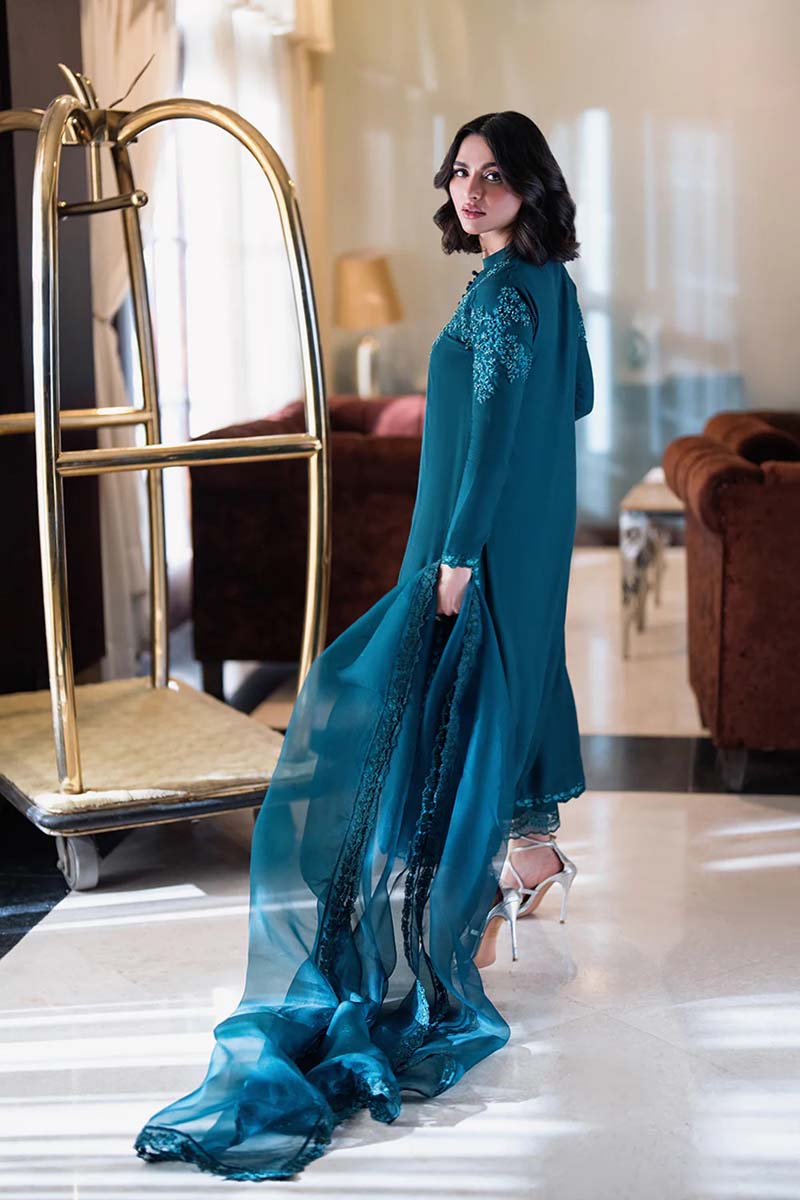 ready to wear pakistani clothes